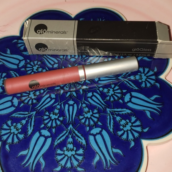 CHERRY BLOSSOM GLOminerals DISCONTINUED GLOgloss NWT - Picture 7 of 7